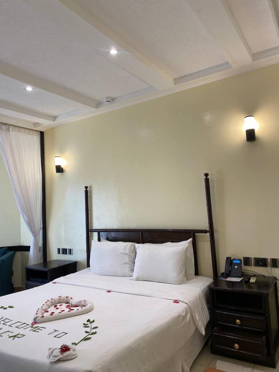Mombasa Continental Resort Shanzu Dış mekan fotoğraf