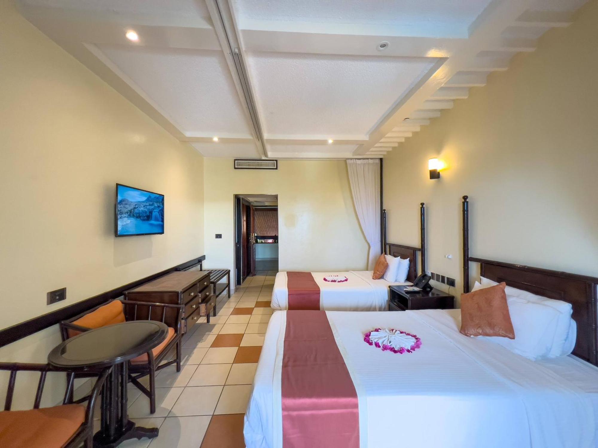 Mombasa Continental Resort Shanzu Dış mekan fotoğraf