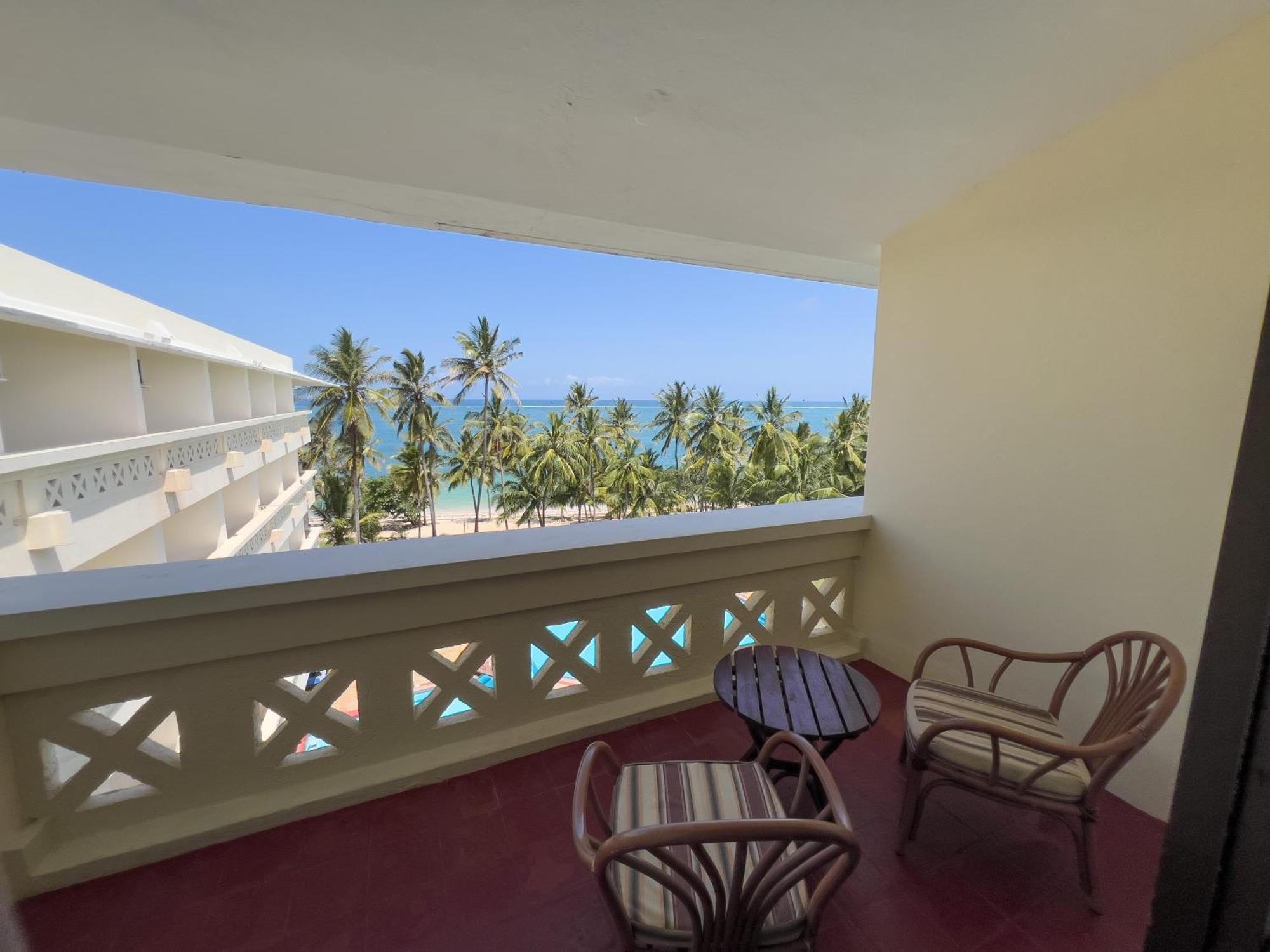 Mombasa Continental Resort Shanzu Dış mekan fotoğraf
