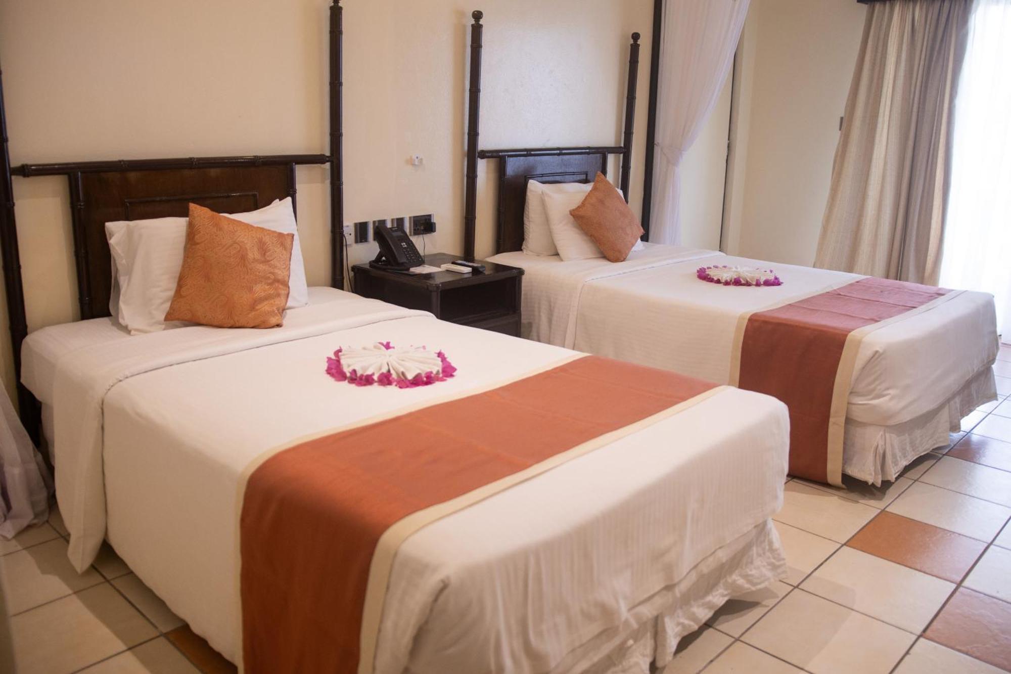 Mombasa Continental Resort Shanzu Dış mekan fotoğraf