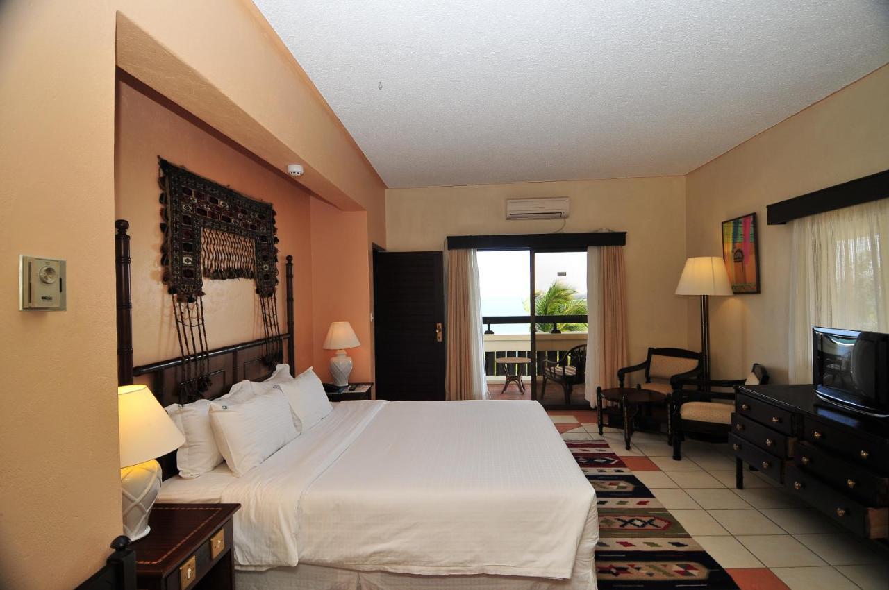 Mombasa Continental Resort Shanzu Dış mekan fotoğraf