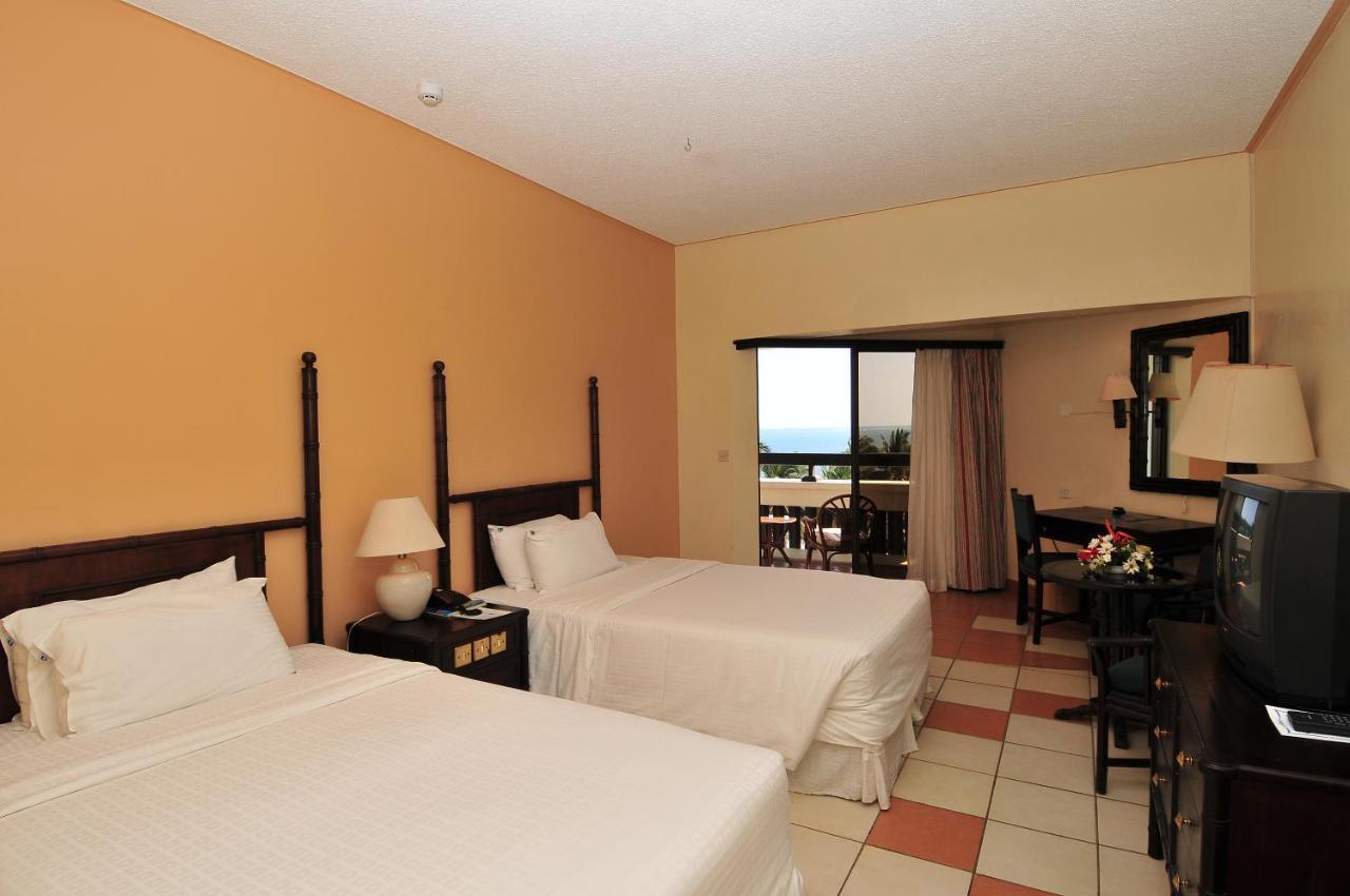 Mombasa Continental Resort Shanzu Dış mekan fotoğraf
