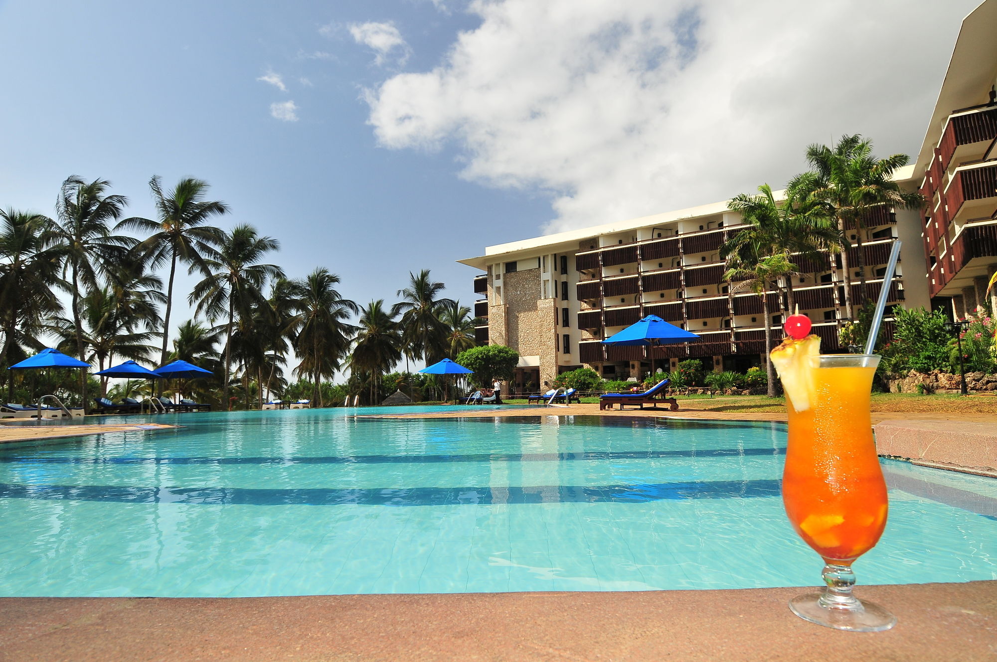 Mombasa Continental Resort Shanzu Dış mekan fotoğraf